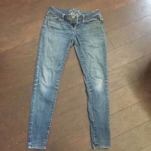 Size 4 AE jeans / jeggings